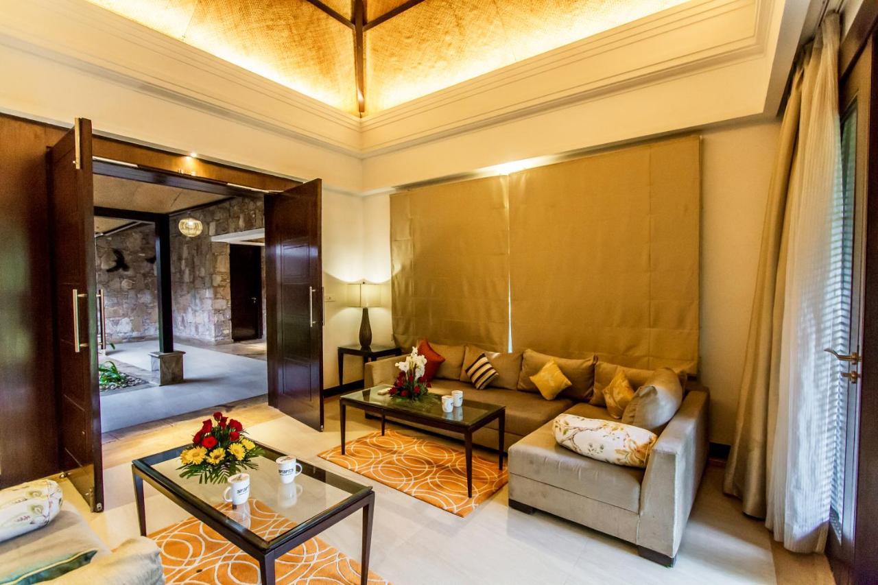 Hotel The Ananta Udaipur Exterior foto