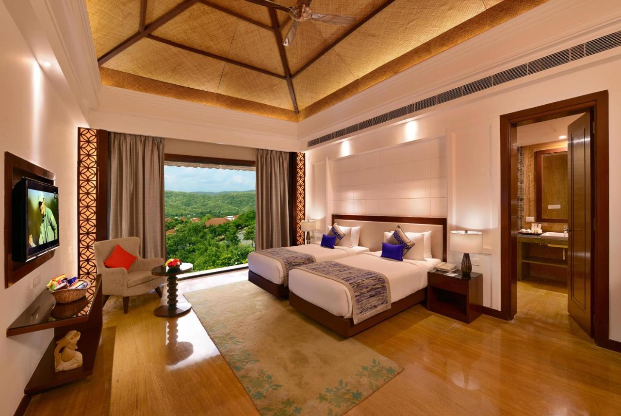 Hotel The Ananta Udaipur Exterior foto