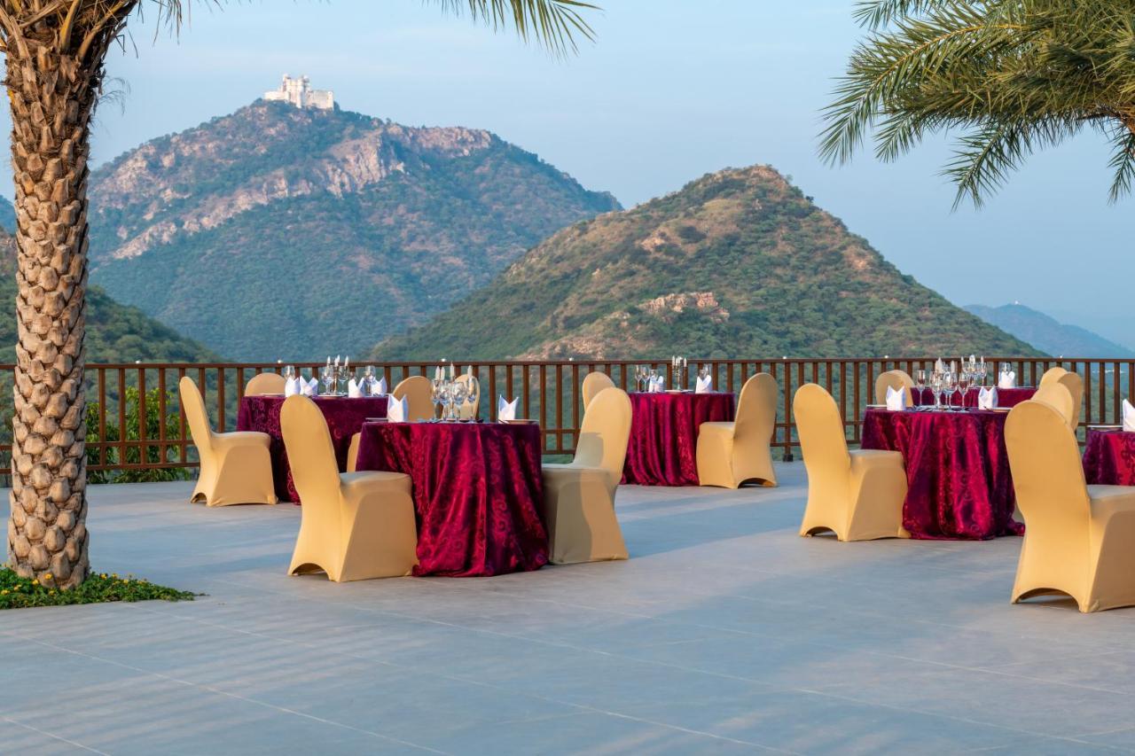 Hotel The Ananta Udaipur Exterior foto